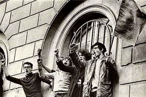 Студенты во время волнений 1968 года / Источник: afisha.yuga.ru